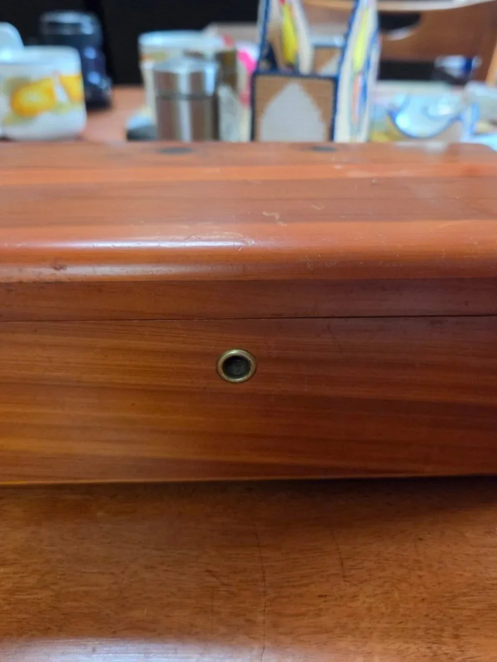 lane cedar wood keepsake box some ware on outside key does not work